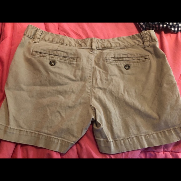Red camel shorts - Picture 2 of 4